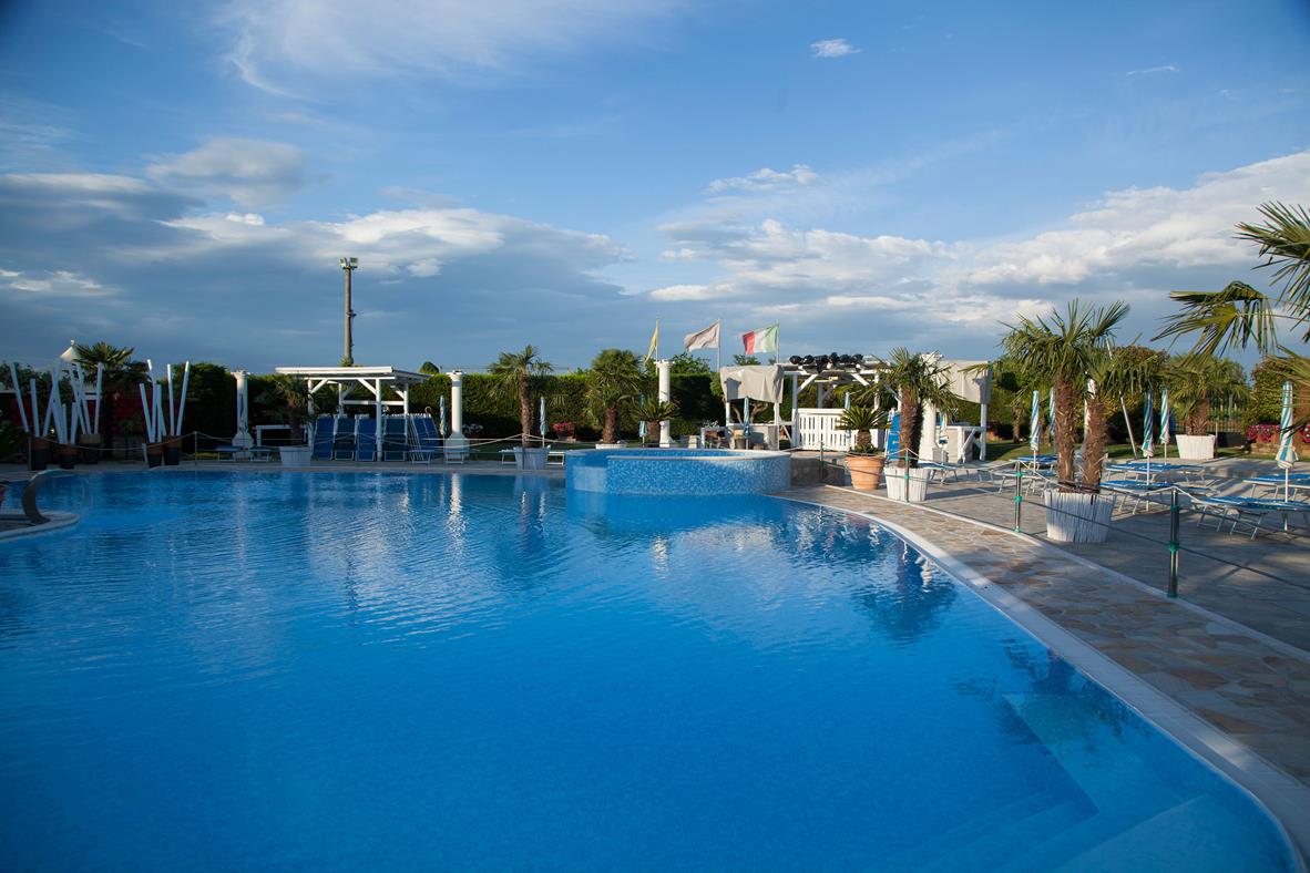Apertura Piscina La Sapienza 2016