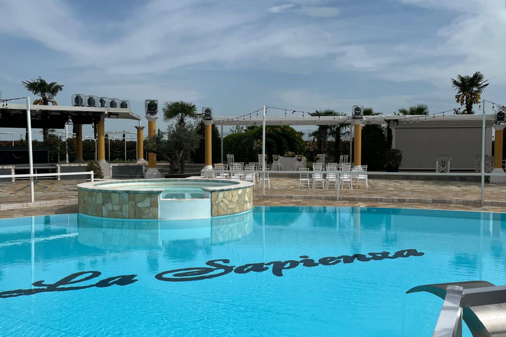 Agosto in piscina all’Agriturismo La Sapienza